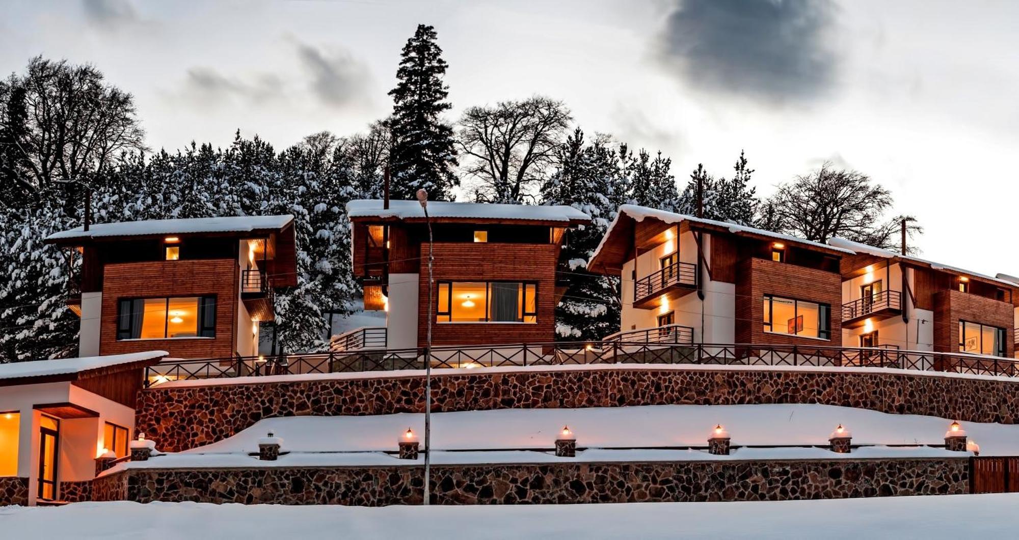 Crystal Hill Resort Bakuriani Bagian luar foto